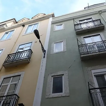 Charm And Fantastic View In A Fully Equipped In Center Daire Lisboa