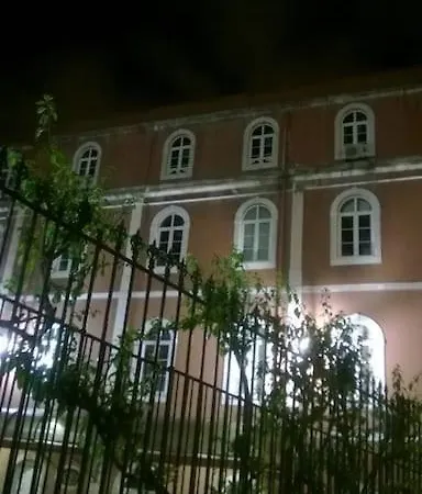 Charm And Fantastic View In A Fully Equipped In Center Lisboa